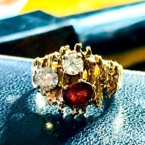Heavy Vintage Nugget style 14k 2 diamond 1 ruby ring size 6.
